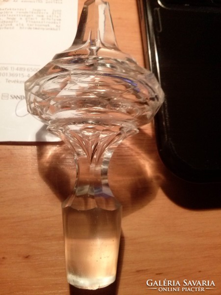 Antik metszett kristálydugó boros vagy pálinkás  flaskához