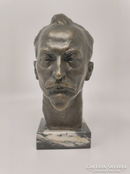 Feliksz Edmundovics Dzerzsinszkij (Дзержинский) bronzírozott szobor KE