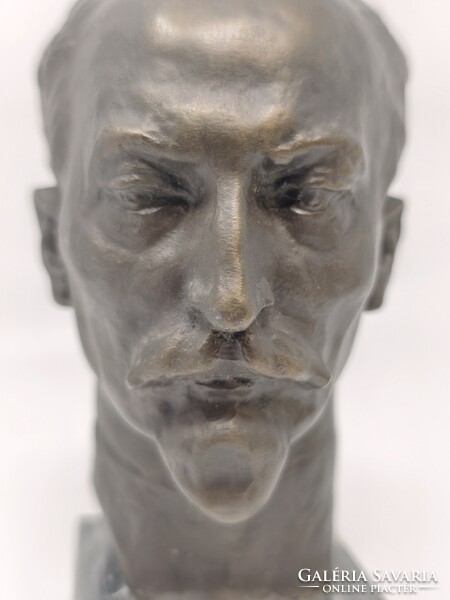 Feliksz Edmundovics Dzerzsinszkij (Дзержинский) bronzírozott szobor KE