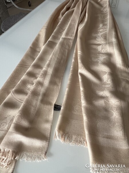 Hermès silk and cashmere scarf in muted gold, 200 x 70 cm