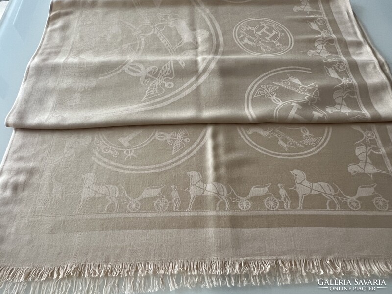 Hermès silk and cashmere scarf in muted gold, 200 x 70 cm