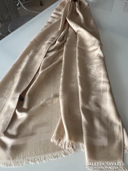 Hermès silk and cashmere scarf in muted gold, 200 x 70 cm