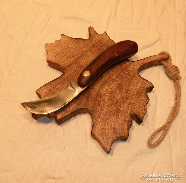 Gerlach körmölő bicska. Kés, bicska, tőr, borotva.