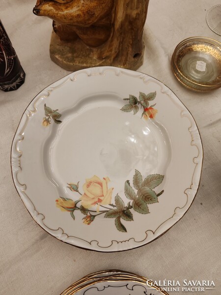 Zsolnay sárgarózsás 23 db-os étkészlet