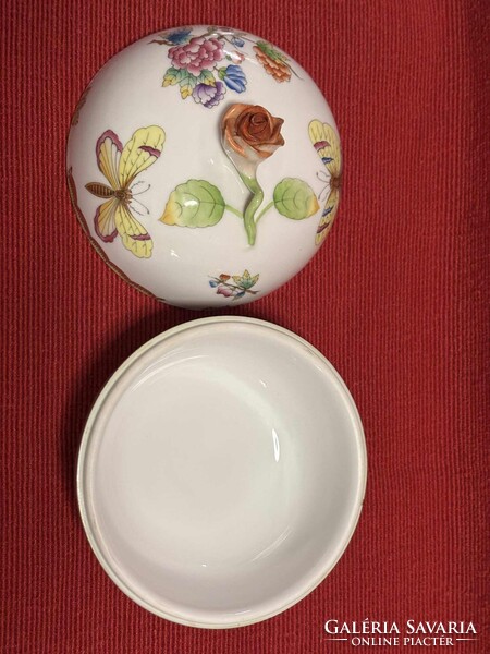 HEREND kézzel festett porcelán doboz – rózsafejes fedéllel