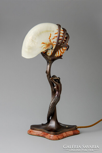 Szecessziós stílusú asztali lámpa
