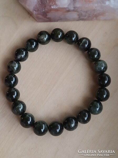 Top minőségű zöld Turmalin karkötő 10 mm-es szemekből