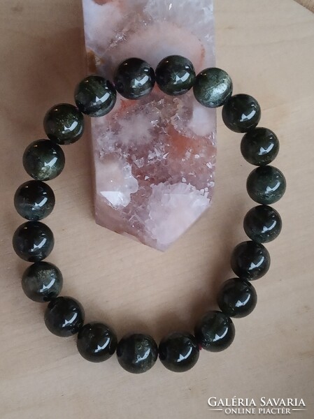 Top minőségű zöld Turmalin karkötő 10 mm-es szemekből