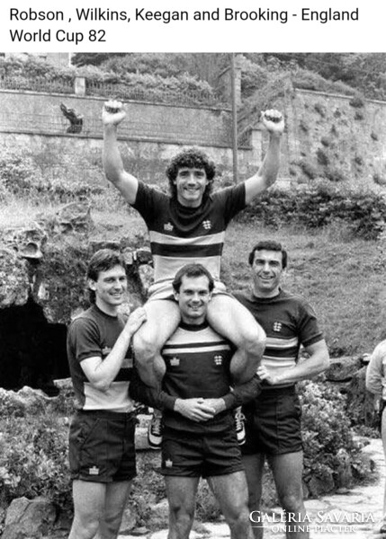 Angol gombfoci csapat - England World Cup 1982 - ROBSON WILKINS KEEGAN MILLS MARINER WOODCOCK