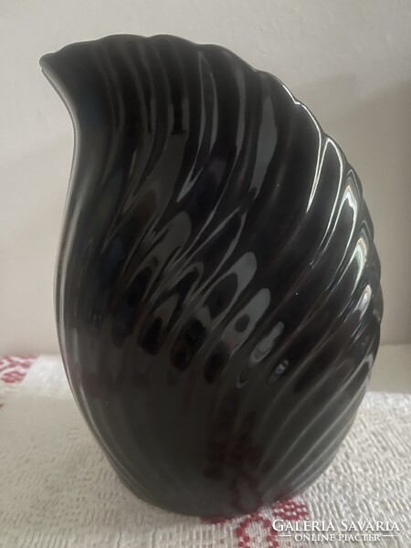 Fekete váza