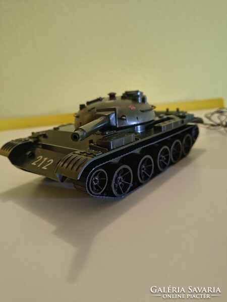 Régi Távirányítós tank retro játék