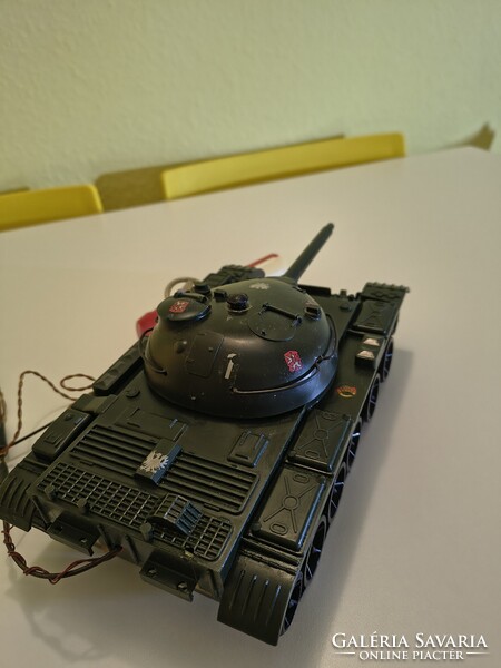 Régi Távirányítós tank retro játék