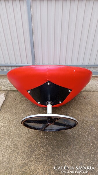 Eredeti, retro, modern (mid-century), piros RADAR forgó fotel eladó