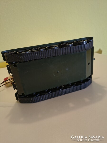 Régi Távirányítós tank retro játék