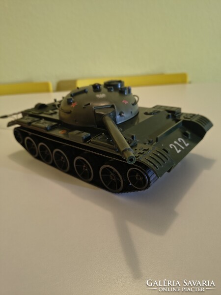 Régi Távirányítós tank retro játék