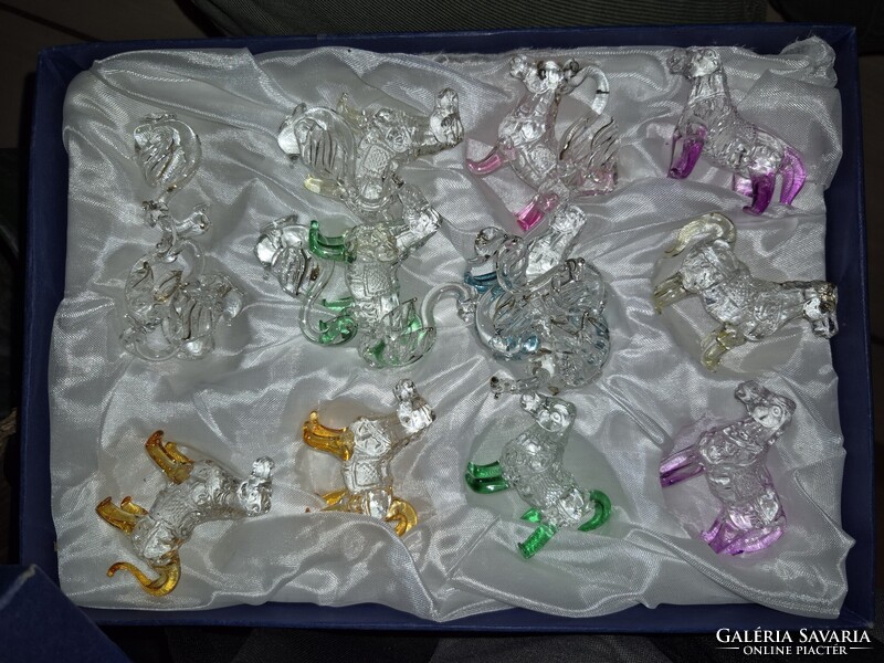 Üveg állatok kb 30db!!!
