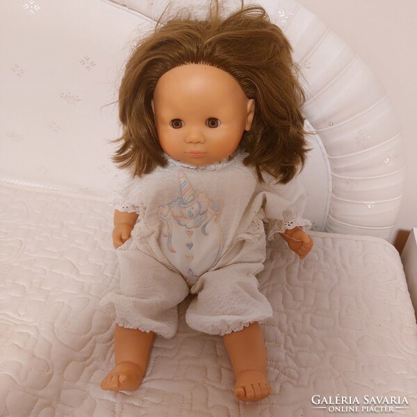 Götz baba eredeti, 43 cm, sorszámozott, hajas, alvós, barnaszemü