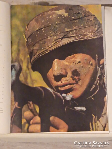 "Öröm és Munka".1942.Korának megfelelő állapotú újság.