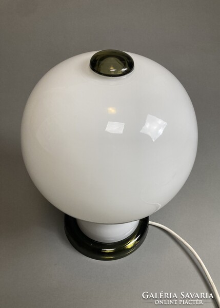 Karin Korn gombalámpa