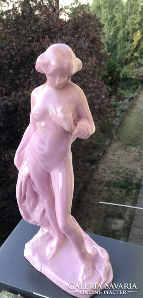 Zsolnay, rózsaszín ? Körpecsétes nagy szecessziós szobor
