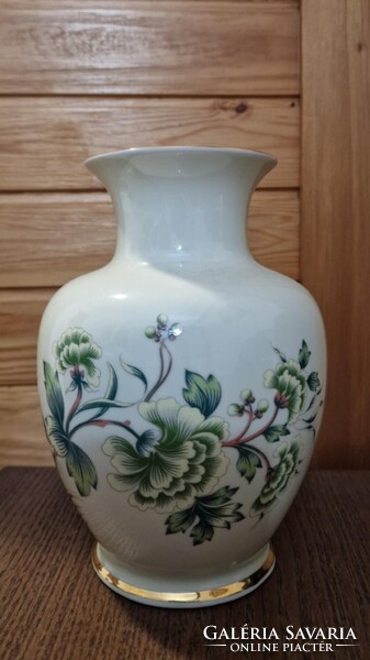 Hollóházi porcelán váza