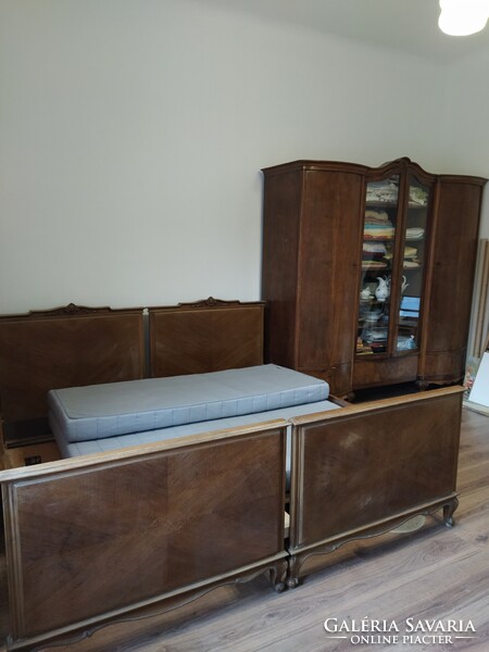 Barokk ágy és  3ajtós szekrény garnitúra