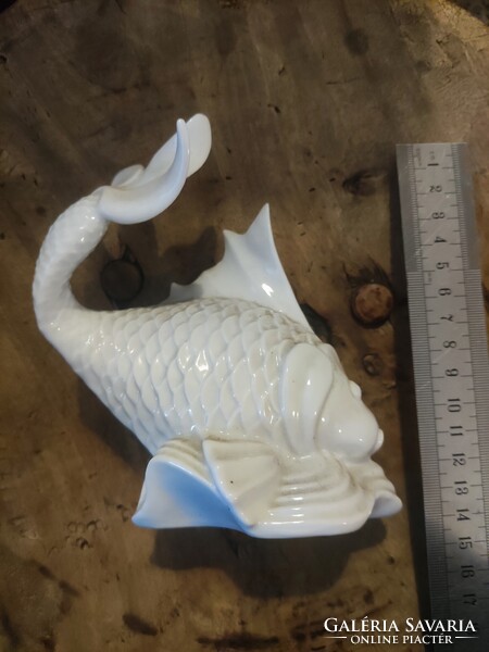 Régi herendi porcelán koi hal