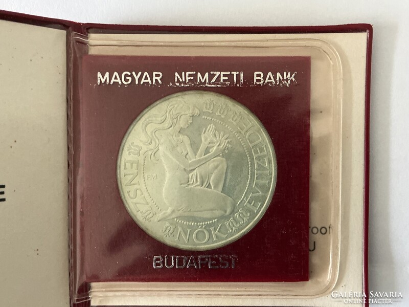 1984 Nők évtizede MNB tokban 500 Ft forint 28 gr 640