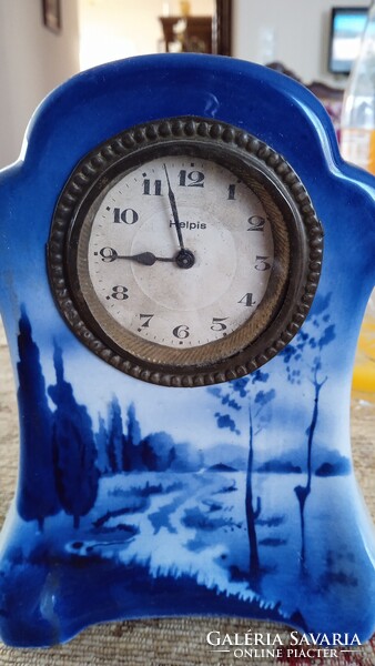 Porcelán asztali óra
