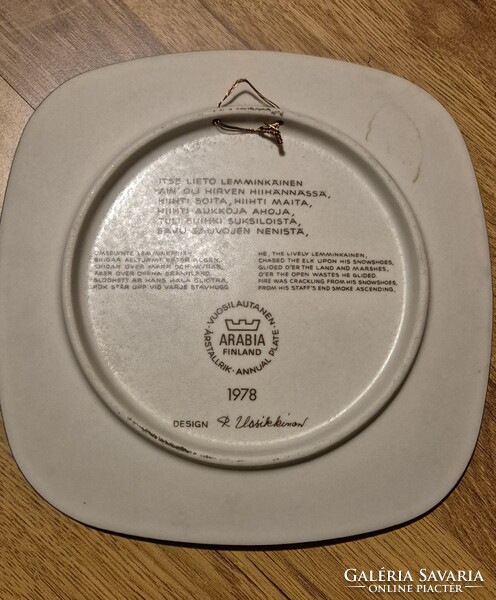 Gyűjtői dísztányér sorozat, különböző ábrákkal– Arabia Finland, Kalevala design