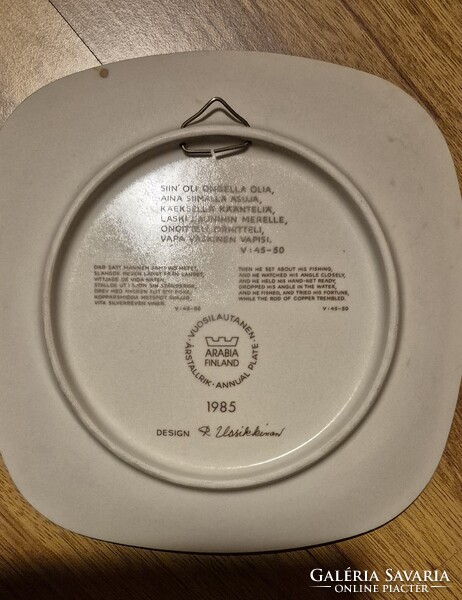 Gyűjtői dísztányér sorozat, különböző ábrákkal– Arabia Finland, Kalevala design