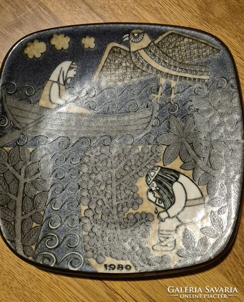 Gyűjtői dísztányér sorozat, különböző ábrákkal– Arabia Finland, Kalevala design