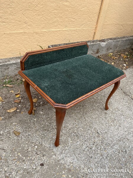 Ülőke kis pad eladó 28000 ft bp.17 ker