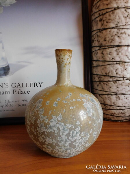 Halmos Ferenc váza kristálymázzal