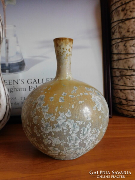 Halmos Ferenc váza kristálymázzal