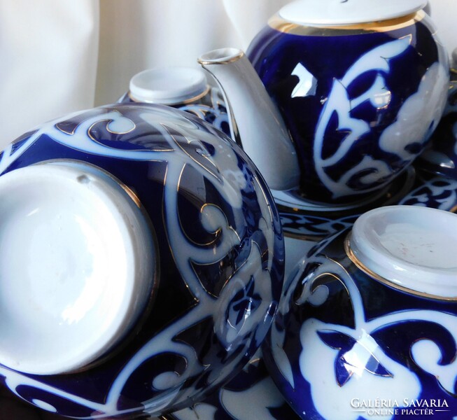 Üzbég teáskészlet a szovjet időkből