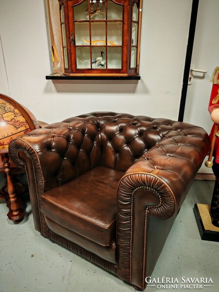 Klasszikus angol bőr ülőgarnitúra chesterfield kanapé + 2 db. fotel patinás szép állapotban