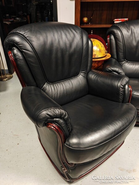 Klasszikus angol bőr ülőgarnitúra kanapé + 2 db. fotel gyönyörű , újszerű szép állapotban