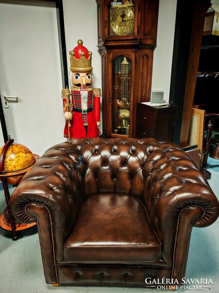 Eredeti angol bőr ülőgarnitúra 3,5 szem. chesterfield kanapé + 2 db. fotel újszerű állapotban