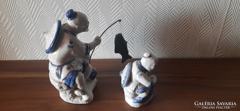 Kína porcelán  figura 2 db  ( horgász)