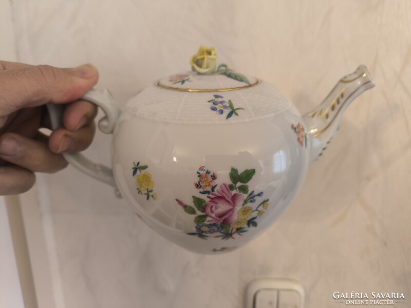 Herendi porcelán teàs készlet virág mintàs..HBC  Bouquet de Kornélia mintàs