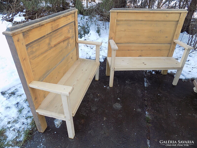 2 db. fenyő gyerekpad.