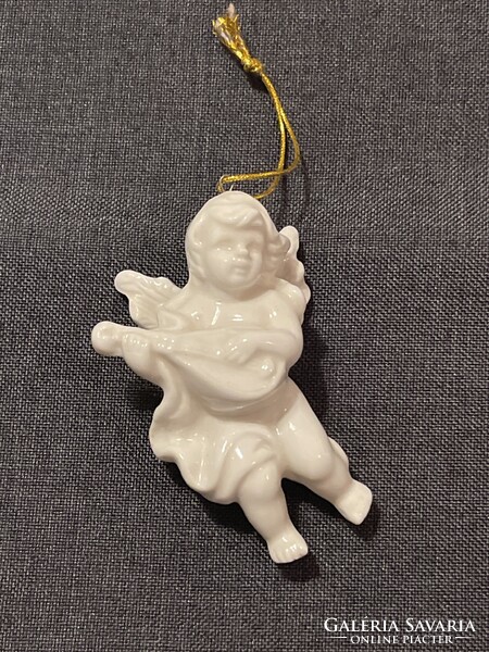 Fehér porcelán karácsonyfa dísz angyalka.