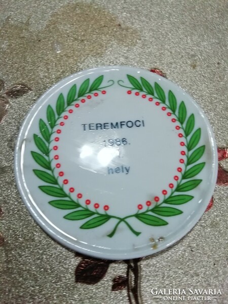 Hollóházi plakett Teremfoci 19..Több száz Aukció Akció vegye vigye