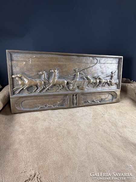 Olcsai Kiss Zoltán : Hajtók című Képcsarnokos bronz fali képe