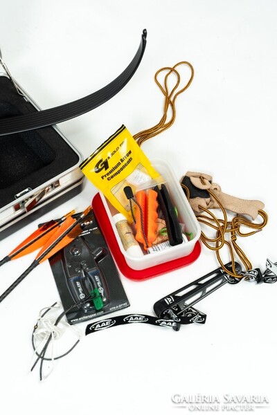 Prémium Takedown Recurve Íj Készlet – Fa–Karbon Íjjal, Karbon Nyílvesszőkkel és teljes csomaggal