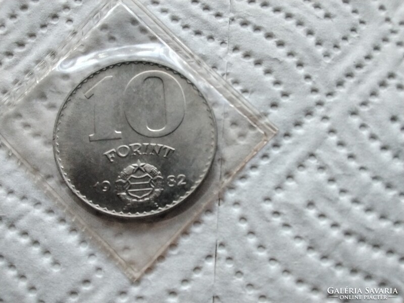 10Ft 1982-es UNC +, nem volt forgalomba, Forgalmisorból, verdefényes, csak 30000db !!!!