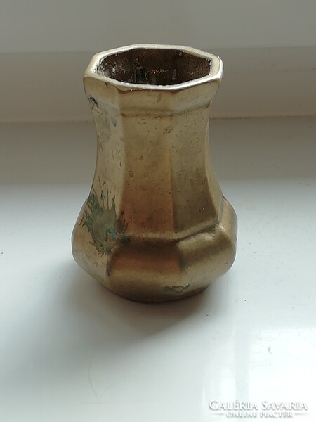 Régi  kis méretű tömör  Réz váza