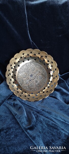 Indiai réz sárgaréz talpas kínáló tál tálka