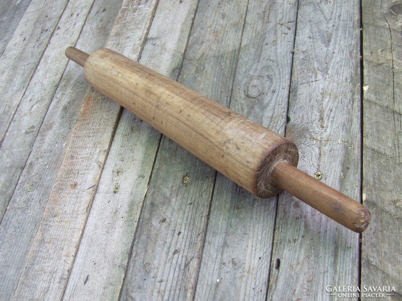 Régi konyhai eszköz nyújtófa